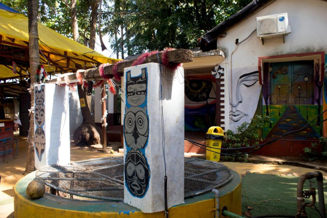 That Crazy Hostel Anjuna Bagian luar foto